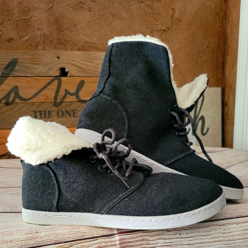 Maurices bootie tennis shoe